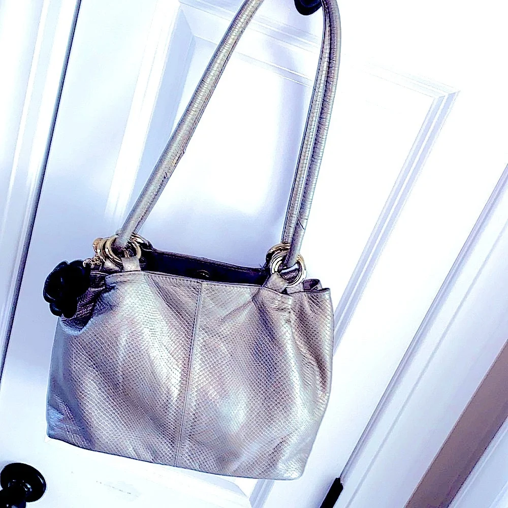 Vintage Vanessa bag made in Korea - Picture 2 of 12